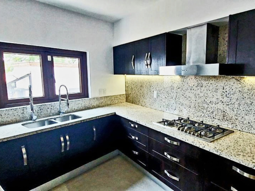 hermosa casa en renta en fraccionamiento lomas de santa fe