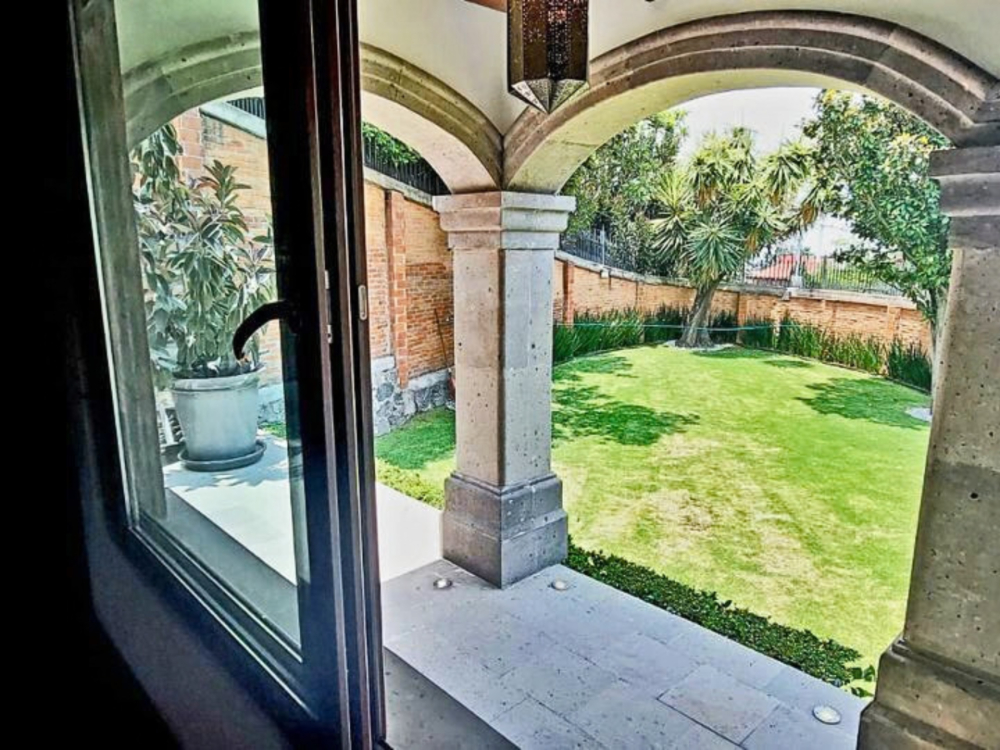 hermosa casa en renta en fraccionamiento lomas de santa fe