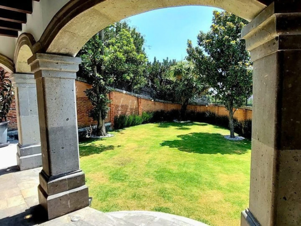 hermosa casa en renta en fraccionamiento lomas de santa fe