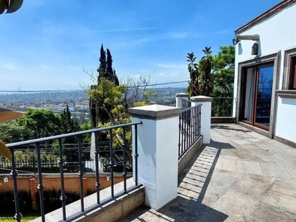 hermosa casa en renta en fraccionamiento lomas de santa fe