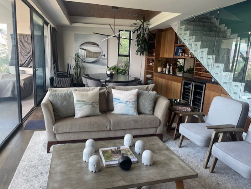 DEPARTAMENTO EN VENTA - 2 PISOS -AMUEBLADO Y EQUIPADO CON TERRAZA - PUNTA P�?RGOLA - BOSQUE REAL