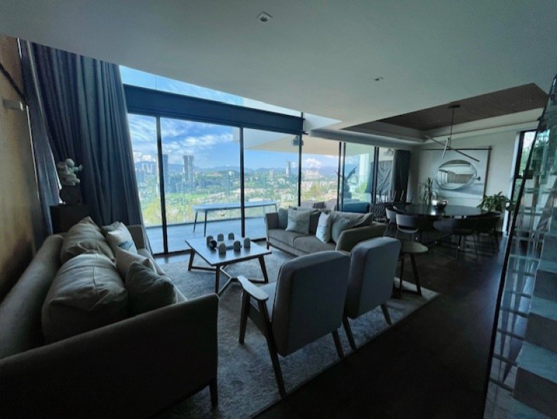 DEPARTAMENTO EN VENTA - 2 PISOS -AMUEBLADO Y EQUIPADO CON TERRAZA - PUNTA P�?RGOLA - BOSQUE REAL