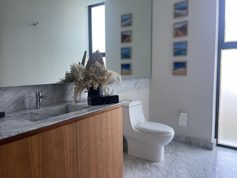 DEPARTAMENTO EN VENTA - 2 PISOS -AMUEBLADO Y EQUIPADO CON TERRAZA - PUNTA P�?RGOLA - BOSQUE REAL