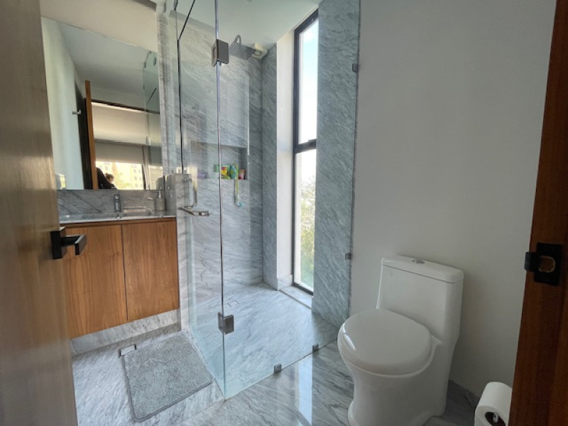 DEPARTAMENTO EN VENTA - 2 PISOS -AMUEBLADO Y EQUIPADO CON TERRAZA - PUNTA P�?RGOLA - BOSQUE REAL