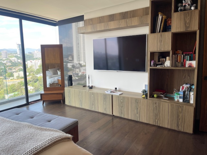 DEPARTAMENTO EN VENTA - 2 PISOS -AMUEBLADO Y EQUIPADO CON TERRAZA - PUNTA P�?RGOLA - BOSQUE REAL