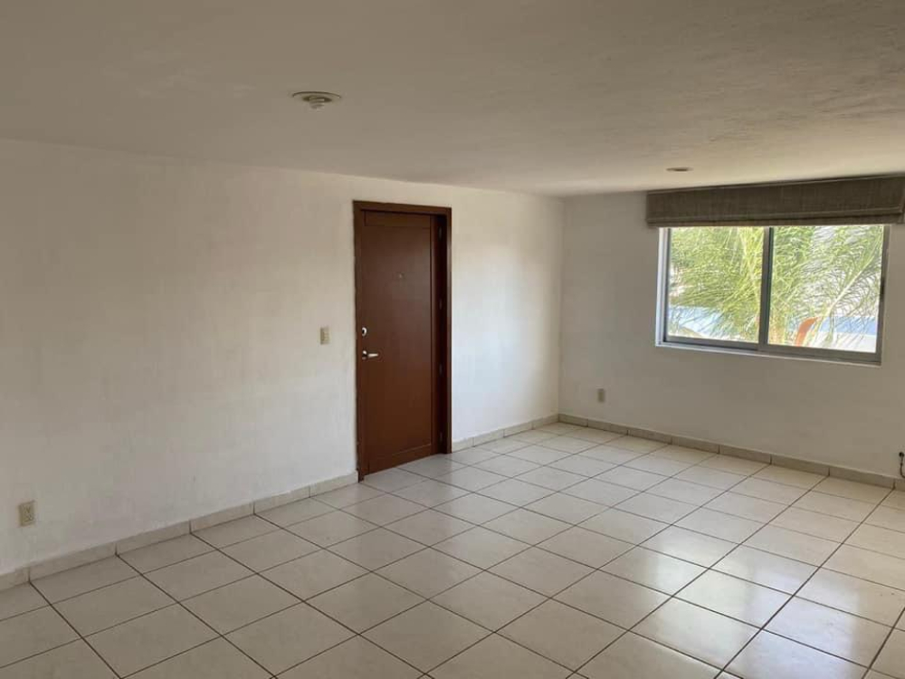 Departamento en Renta en Jardines de La Patria