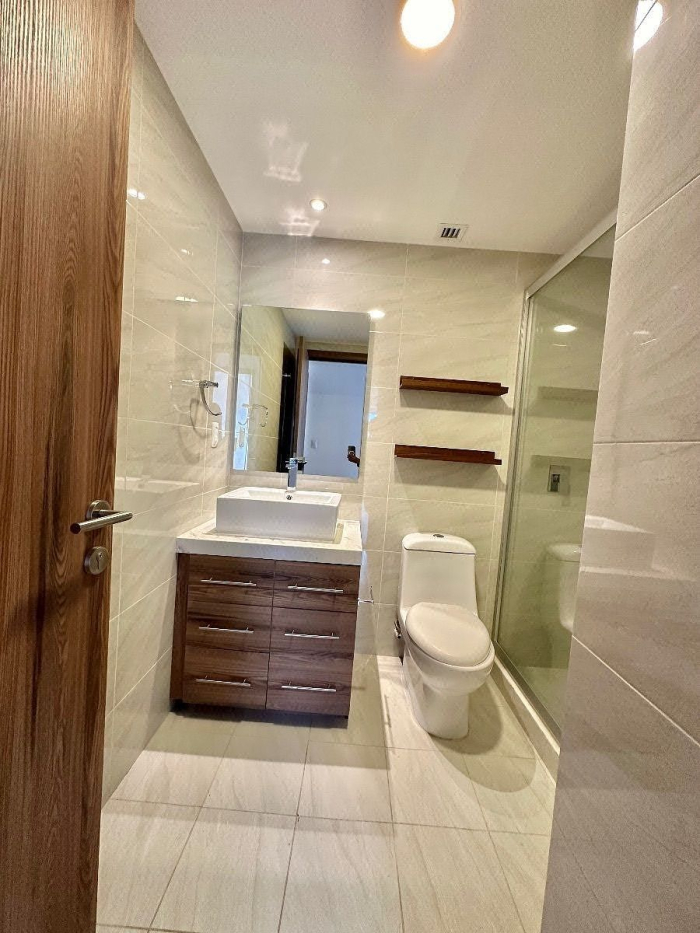 Departamento En Renta, Bosque Real, Torre Morat.