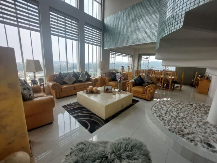 departamento ph en venta en bosque real  huixquilucan