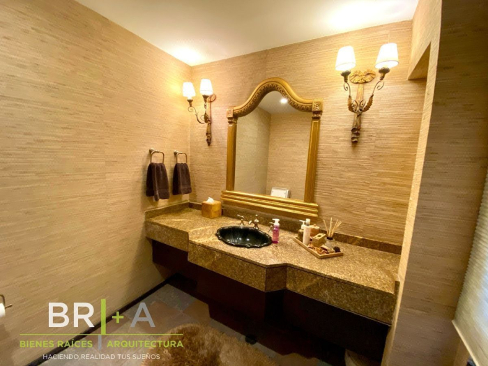 Casa En Venta En Bosques De Las Lomas