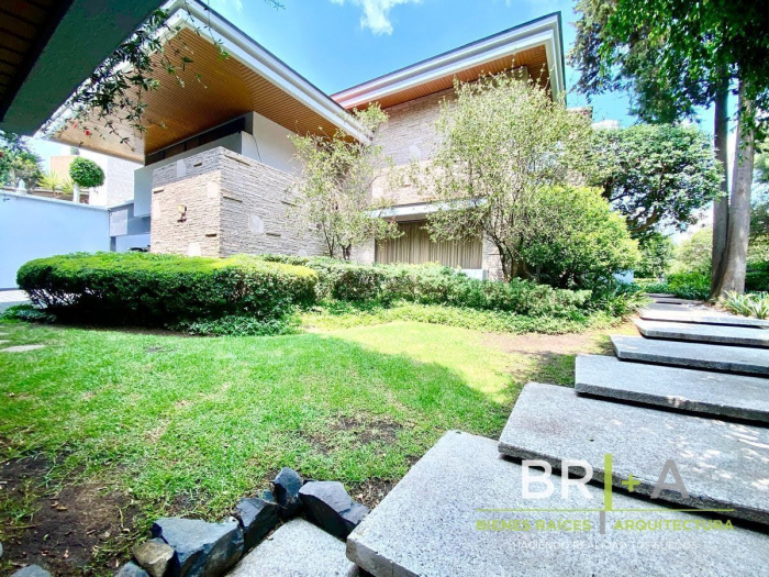 Casa En Venta En Bosques De Las Lomas