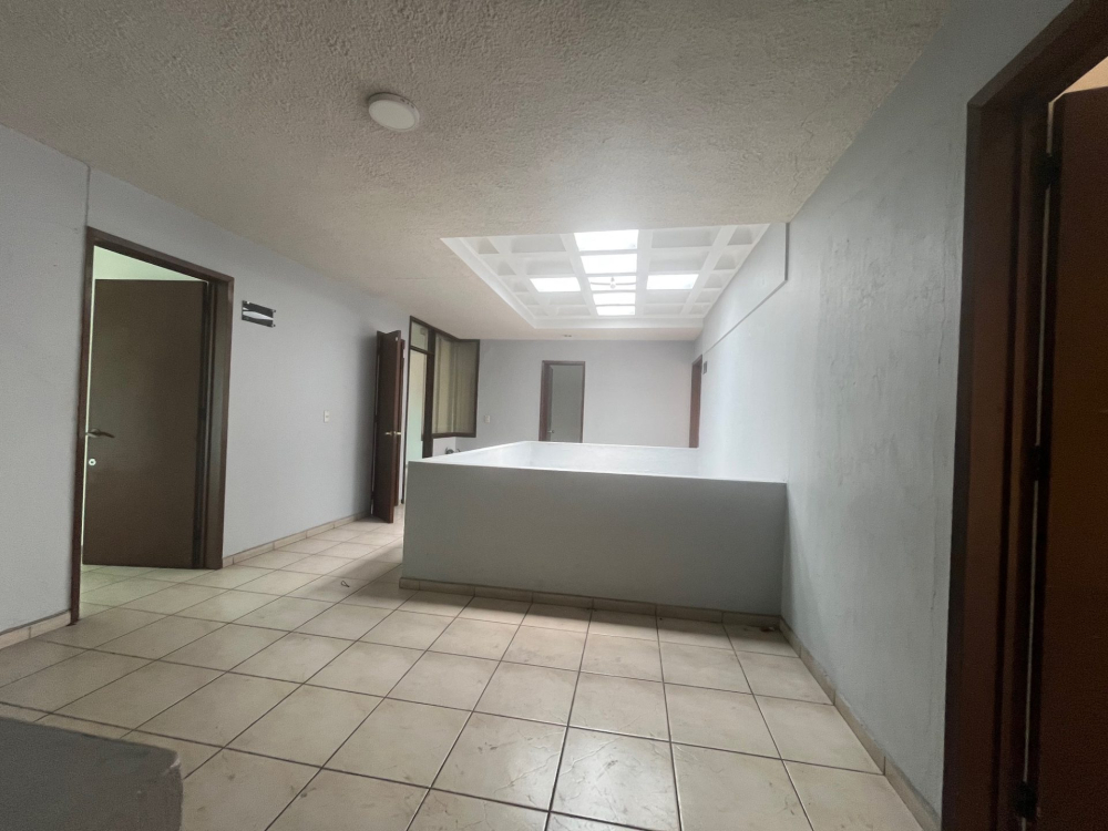 casa en venta sobre avila camacho uso mixto guadalajara