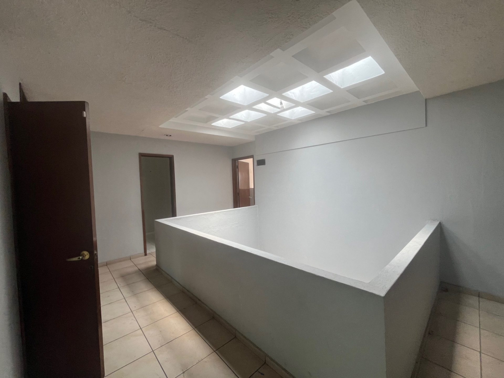 casa en venta sobre avila camacho uso mixto guadalajara