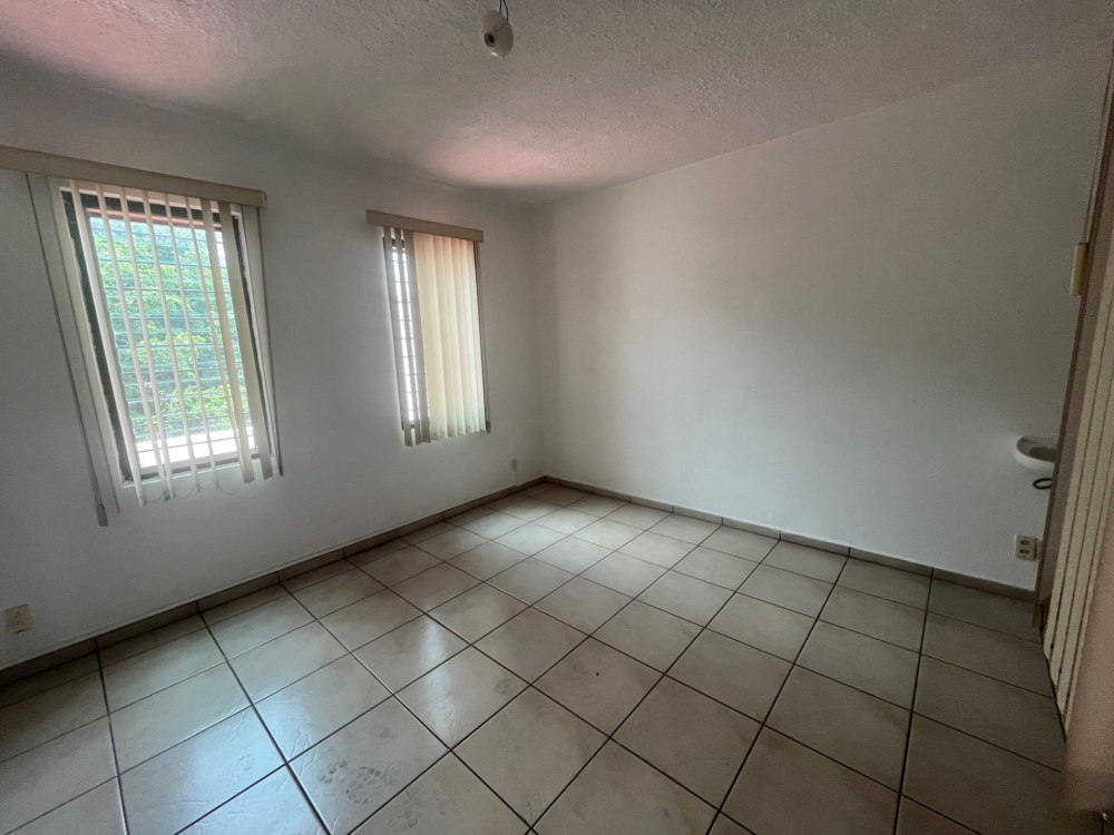 casa en venta sobre avila camacho uso mixto guadalajara