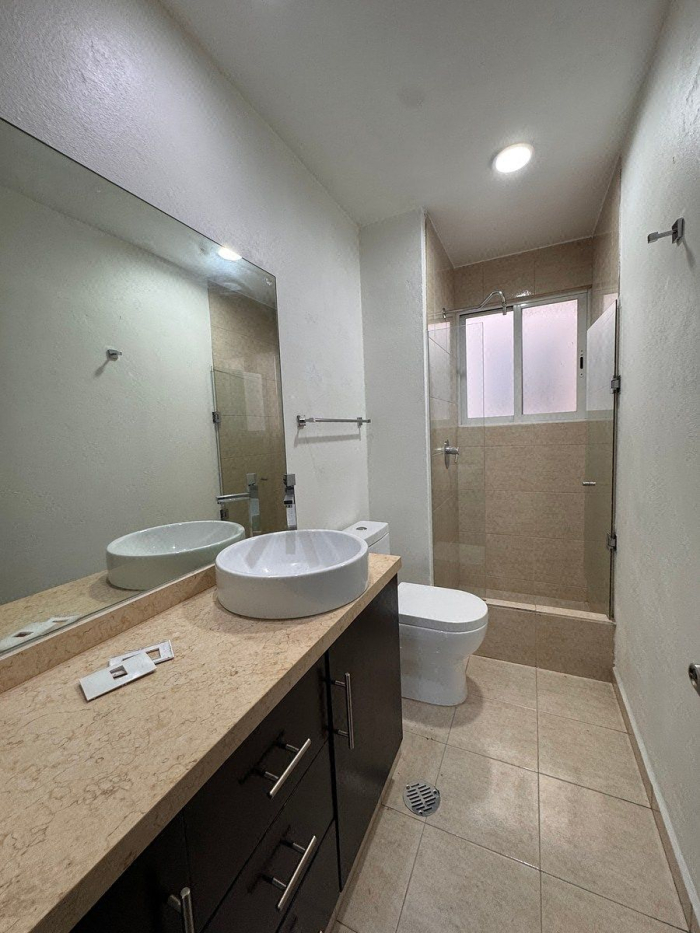 venta de departamento parte baja de las águilas