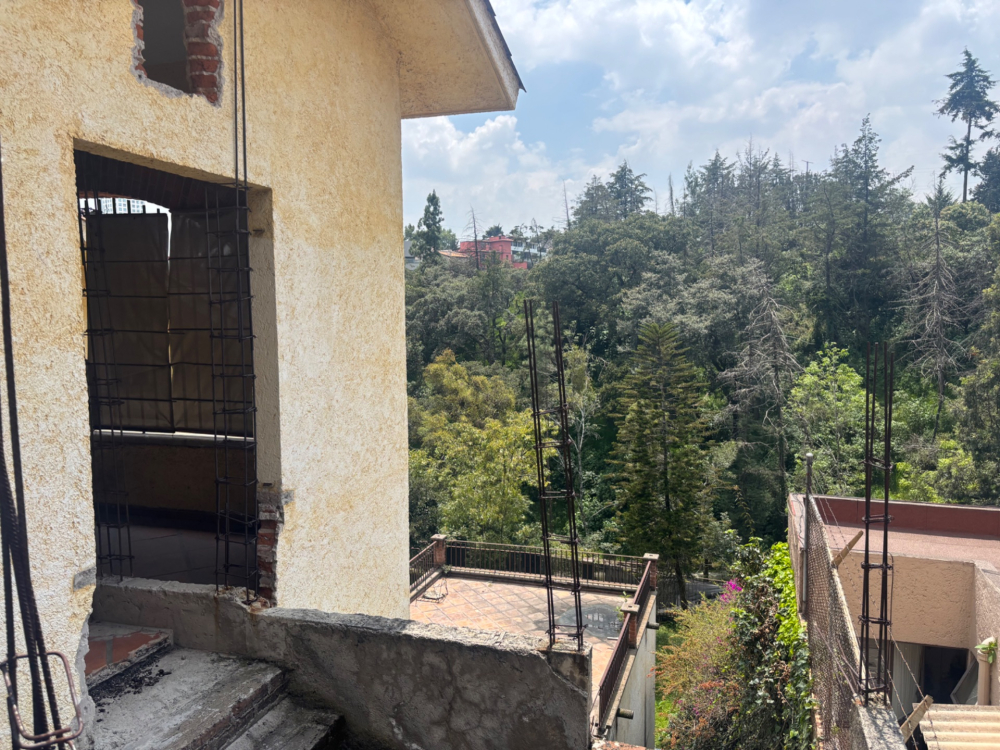 casa para terminar en bosques de las lomas, excelente vista y ubicacion