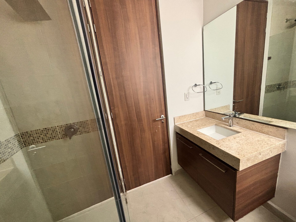 Casa En Venta En Residencial El Refugio