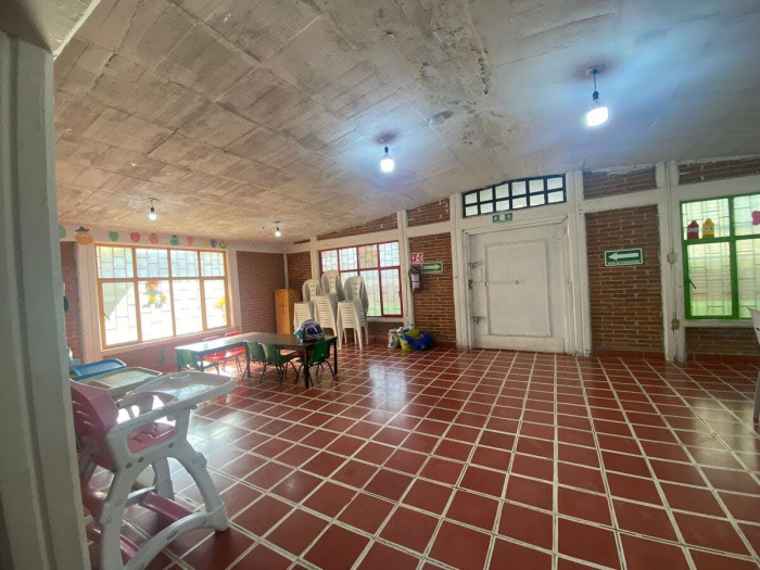 VENTA TERRENO CON CONSTRUCCION USOS MULTIPLES