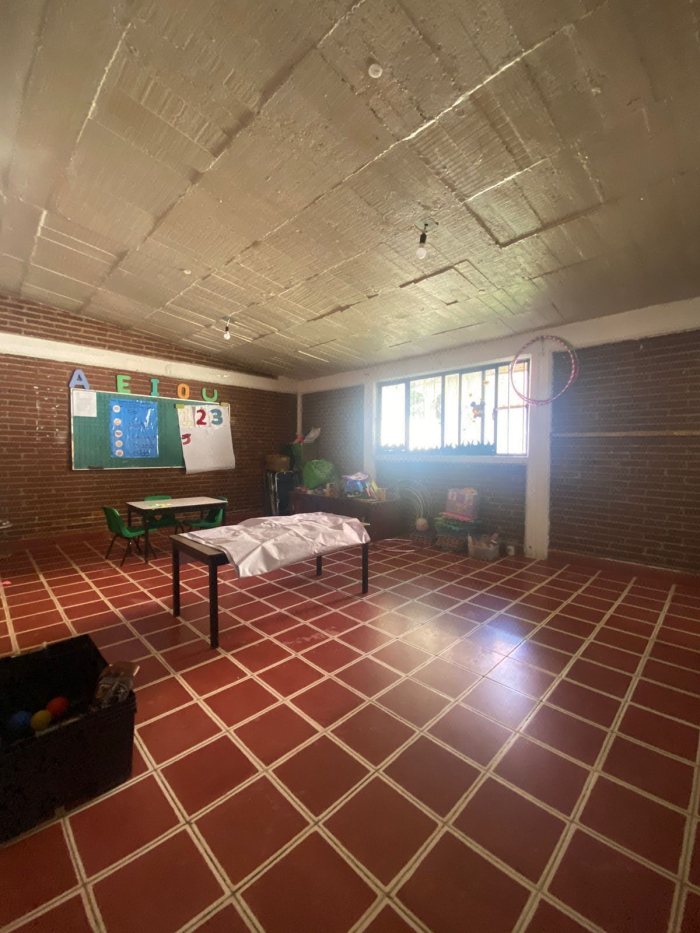 VENTA TERRENO CON CONSTRUCCION USOS MULTIPLES