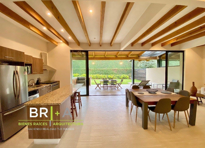 CASA EN RENTA, CENTRO AVANDARO