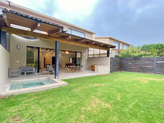 CASA EN RENTA, CENTRO AVANDARO