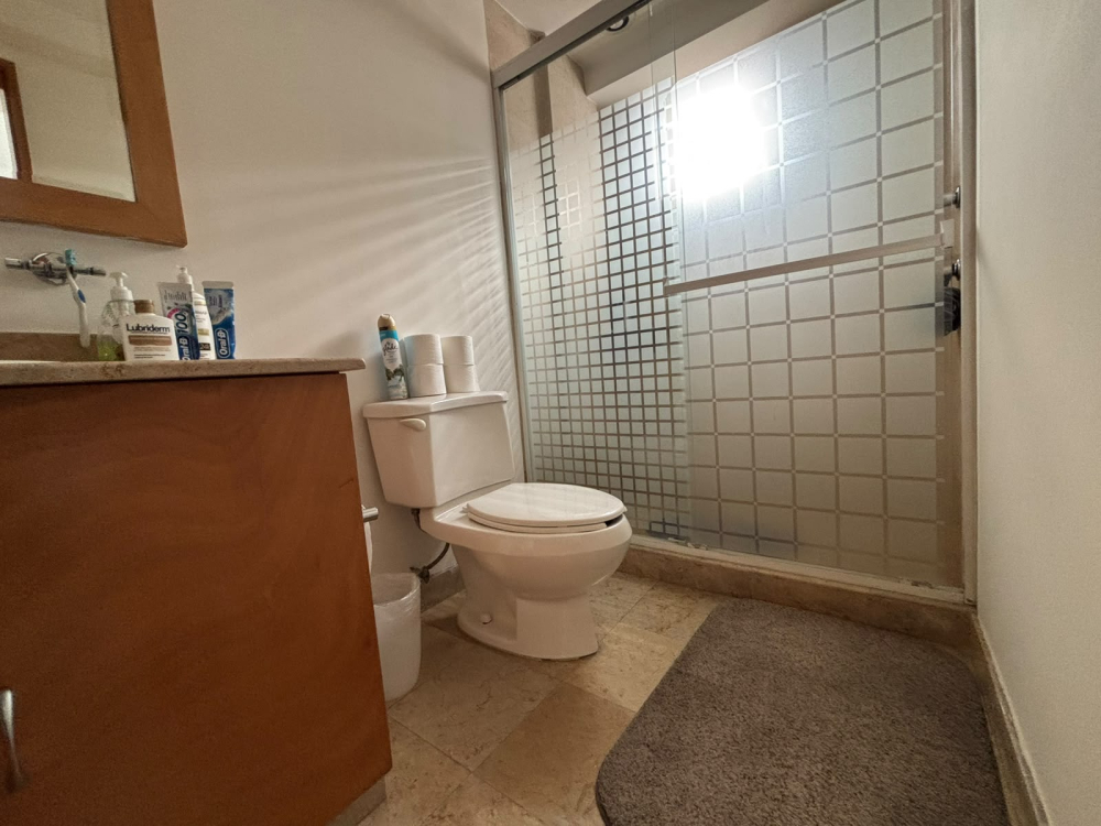 Departamento En Venta En Ave. Club De Golf Doble Seguridad