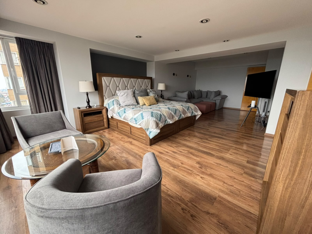 Departamento En Venta En Ave. Club De Golf Doble Seguridad