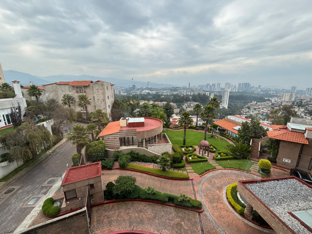 Departamento En Venta En Ave. Club De Golf Doble Seguridad