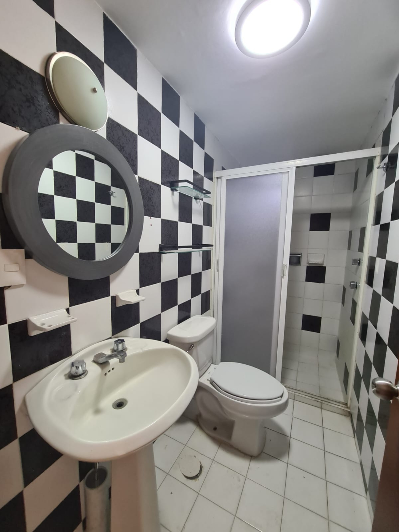 se renta departamento en santa cruz del monte naucalpan de juarez