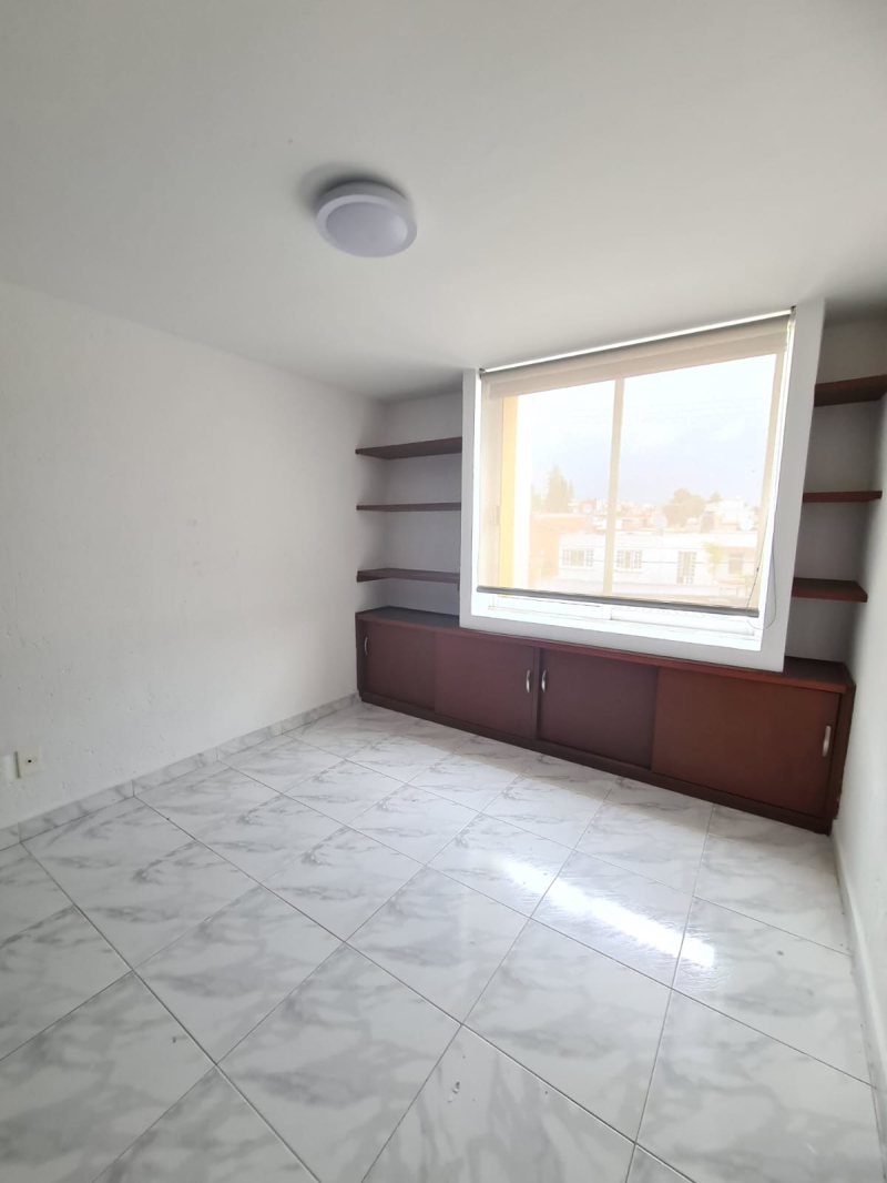 se renta departamento en santa cruz del monte naucalpan de juarez