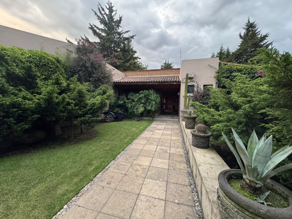 Casa En Venta En Club De Golf Los Encinos