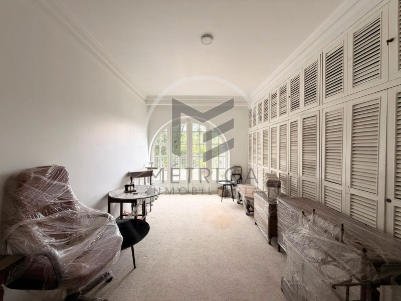 casa con terreno en venta en av. lomas altas