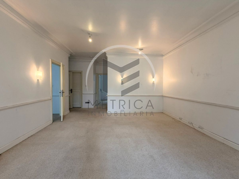 casa con terreno en venta en av. lomas altas