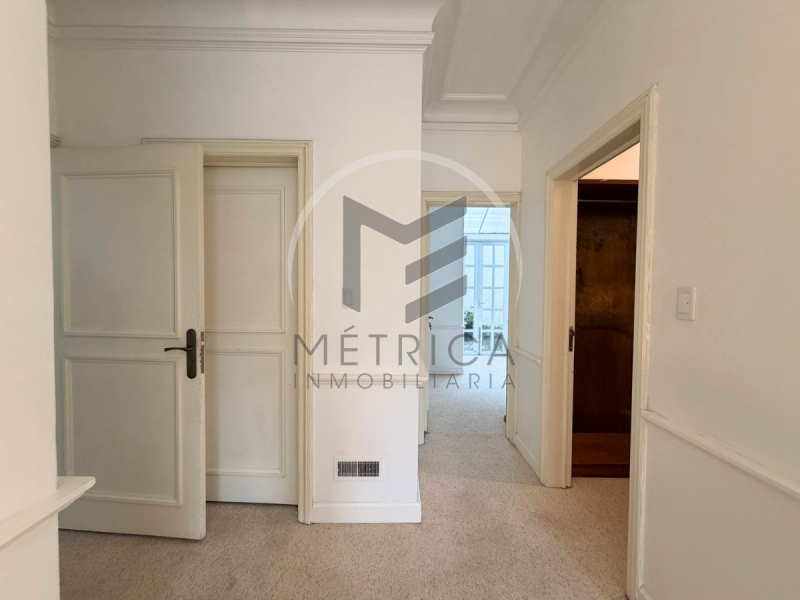 casa con terreno en venta en av. lomas altas