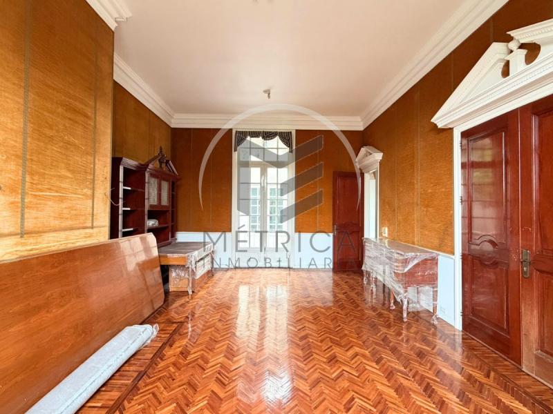 casa con terreno en venta en av. lomas altas