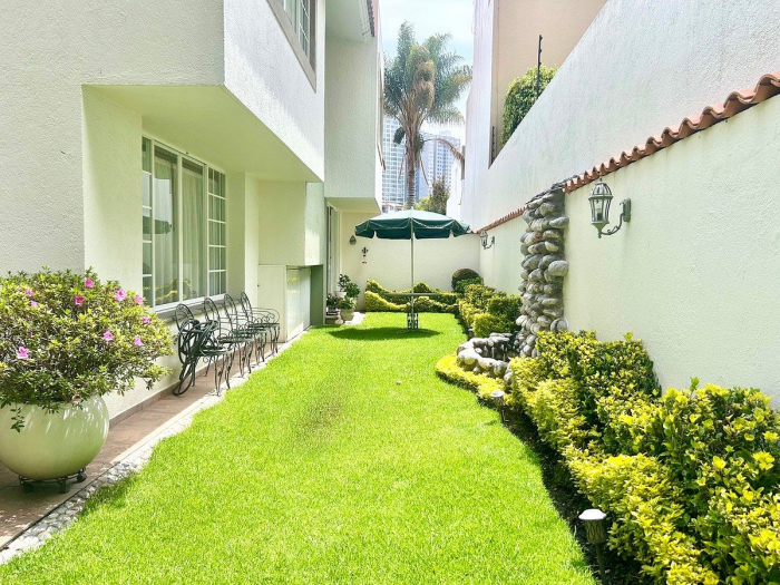 casa en venta en hacienda de las palmas