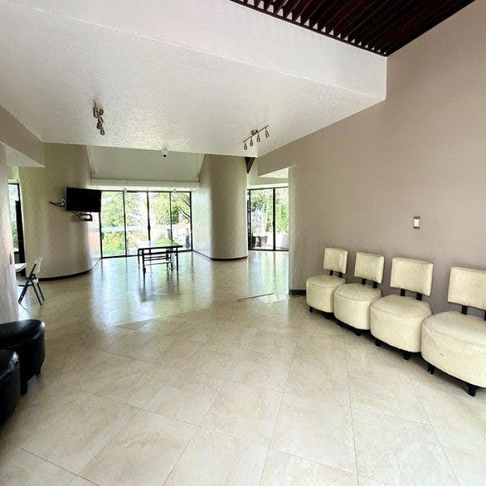 renta casa en condominio galardón