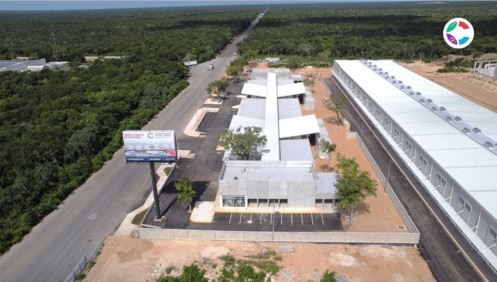 local en venta en la riviera maya dentro de un centro de almacenamiento, distrib
