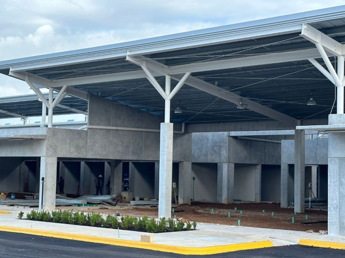 local en venta en la riviera maya dentro de un centro de almacenamiento, distrib