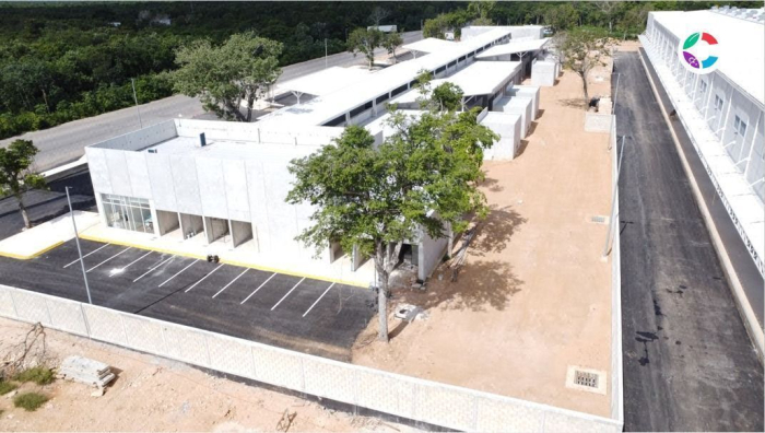 local en venta en la riviera maya dentro de un centro de almacenamiento, distrib