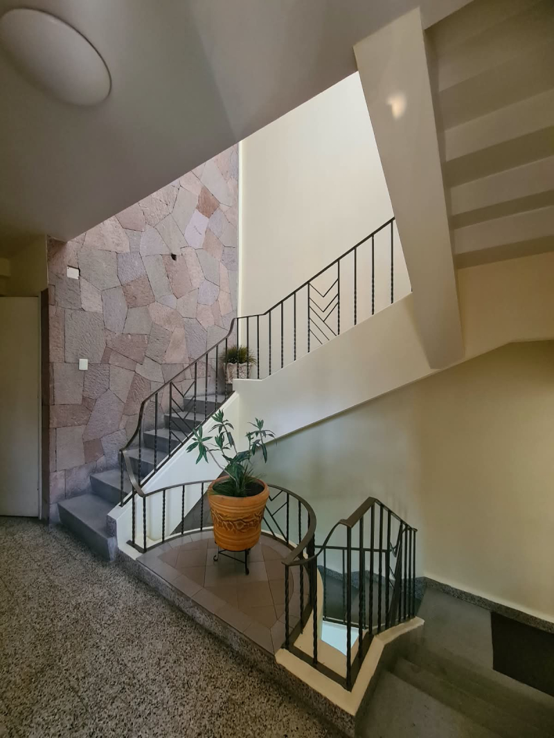 se vende casa con uso de suelo para oficinas en palenque col. narvarte cdmx.