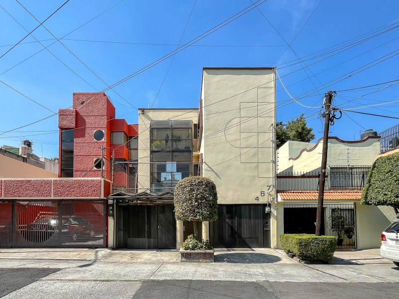 se vende casa con uso de suelo para oficinas en palenque col. narvarte cdmx.