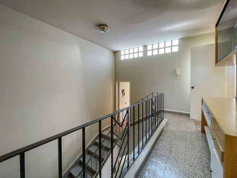 se vende casa con uso de suelo para oficinas en palenque col. narvarte cdmx.