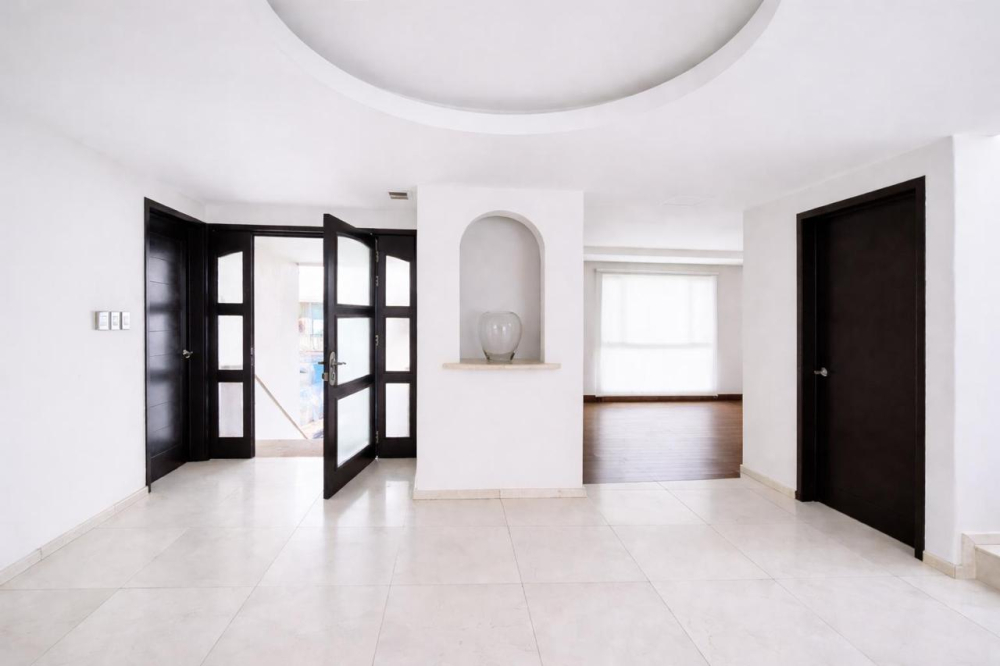 Casa En Venta En Lomas Country 
