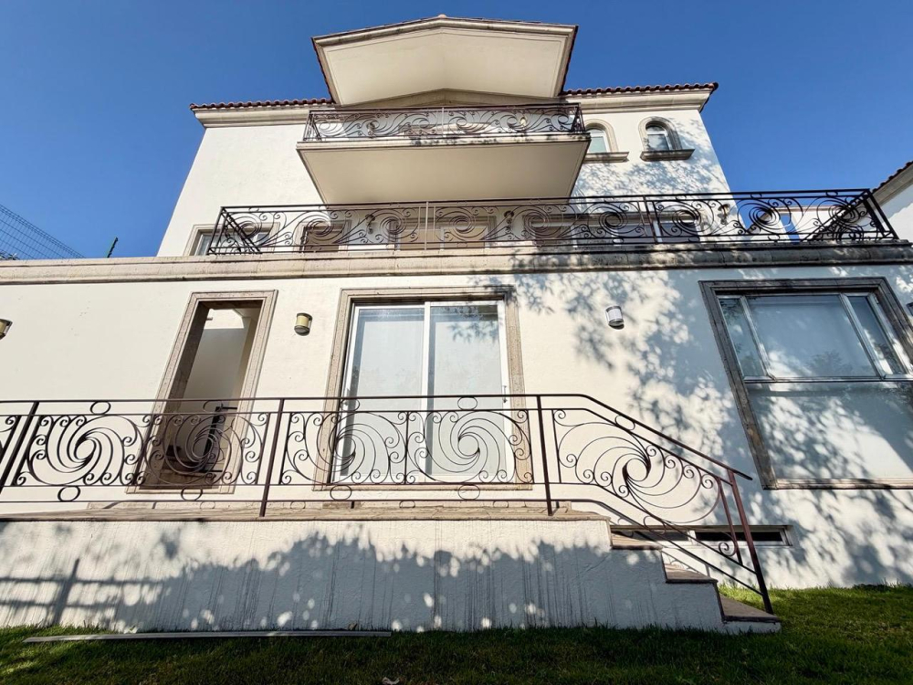Casa En Venta En Lomas Country 