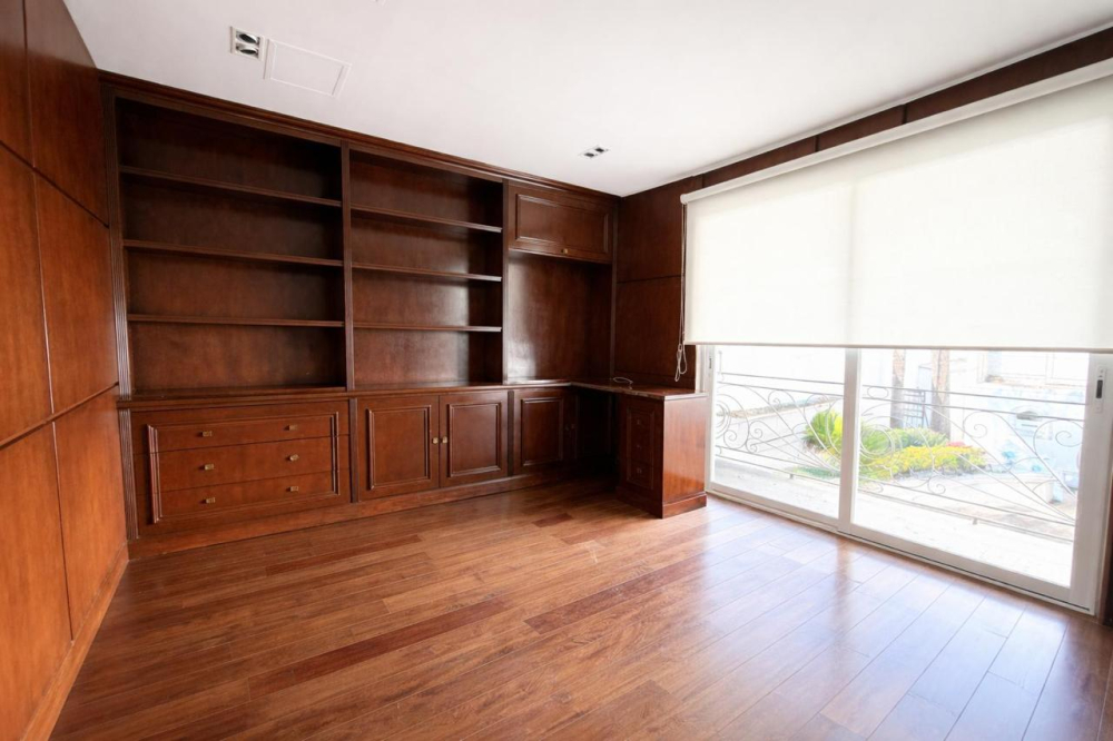 Casa En Venta En Lomas Country 