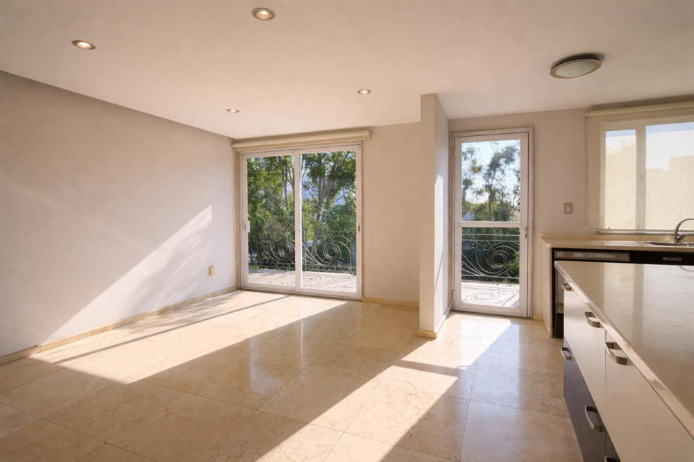 Casa En Venta En Lomas Country 