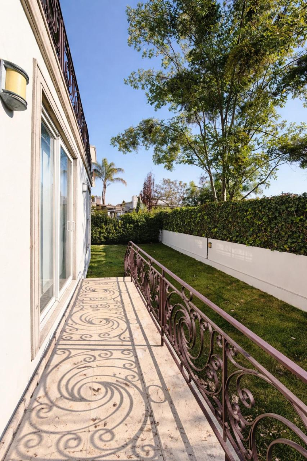 Casa En Venta En Lomas Country 