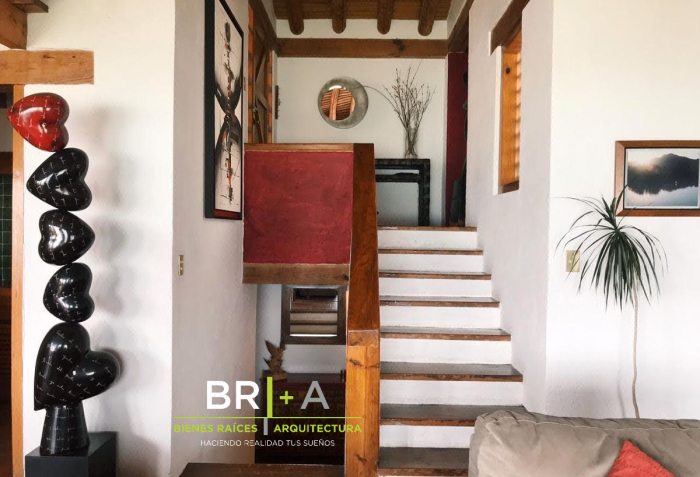 casa en venta y renta frente al lago con espectacular vista.