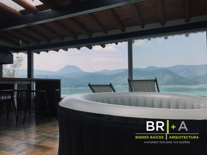 casa en venta y renta frente al lago con espectacular vista.