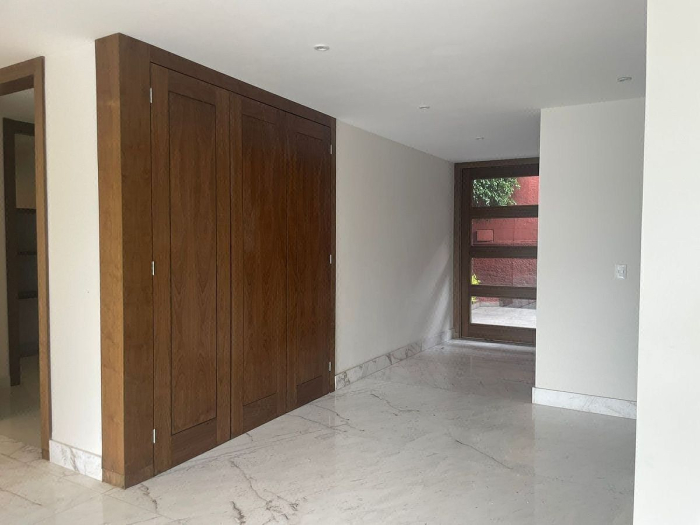 Casa En Venta En Lomas De Tecamachalco